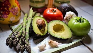 kā zaudēt lieko svaru ar 6 ziedlapiņu diētu